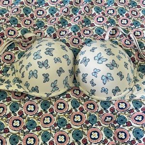 pink bra, just like new